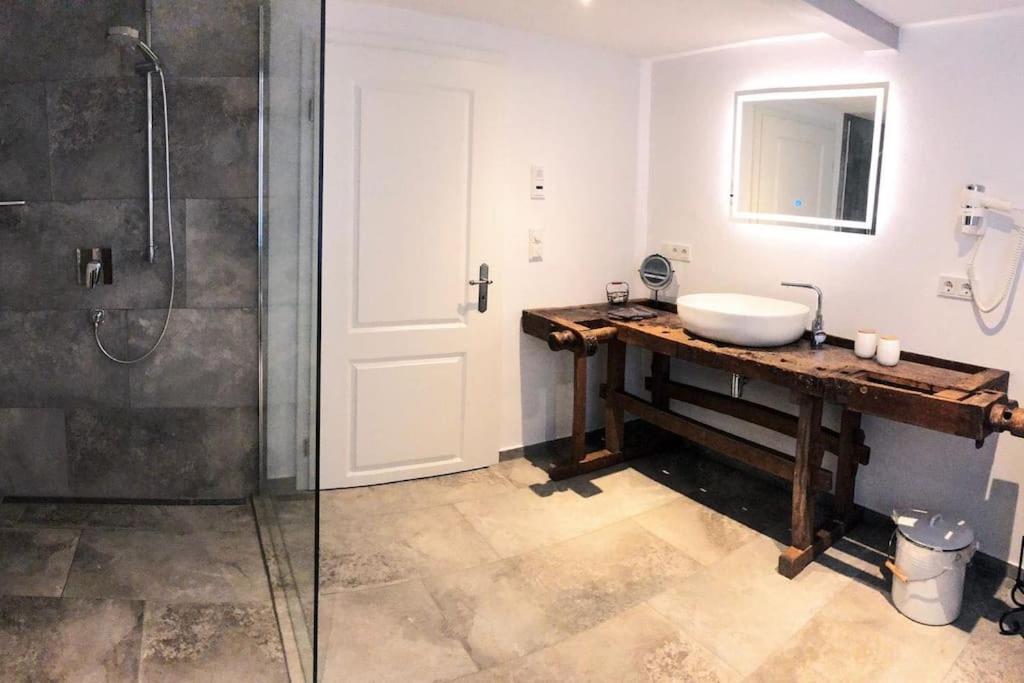 Altes Grabenhoefchen - 5 Sterne Ferienhaus Sondheim Ngoại thất bức ảnh